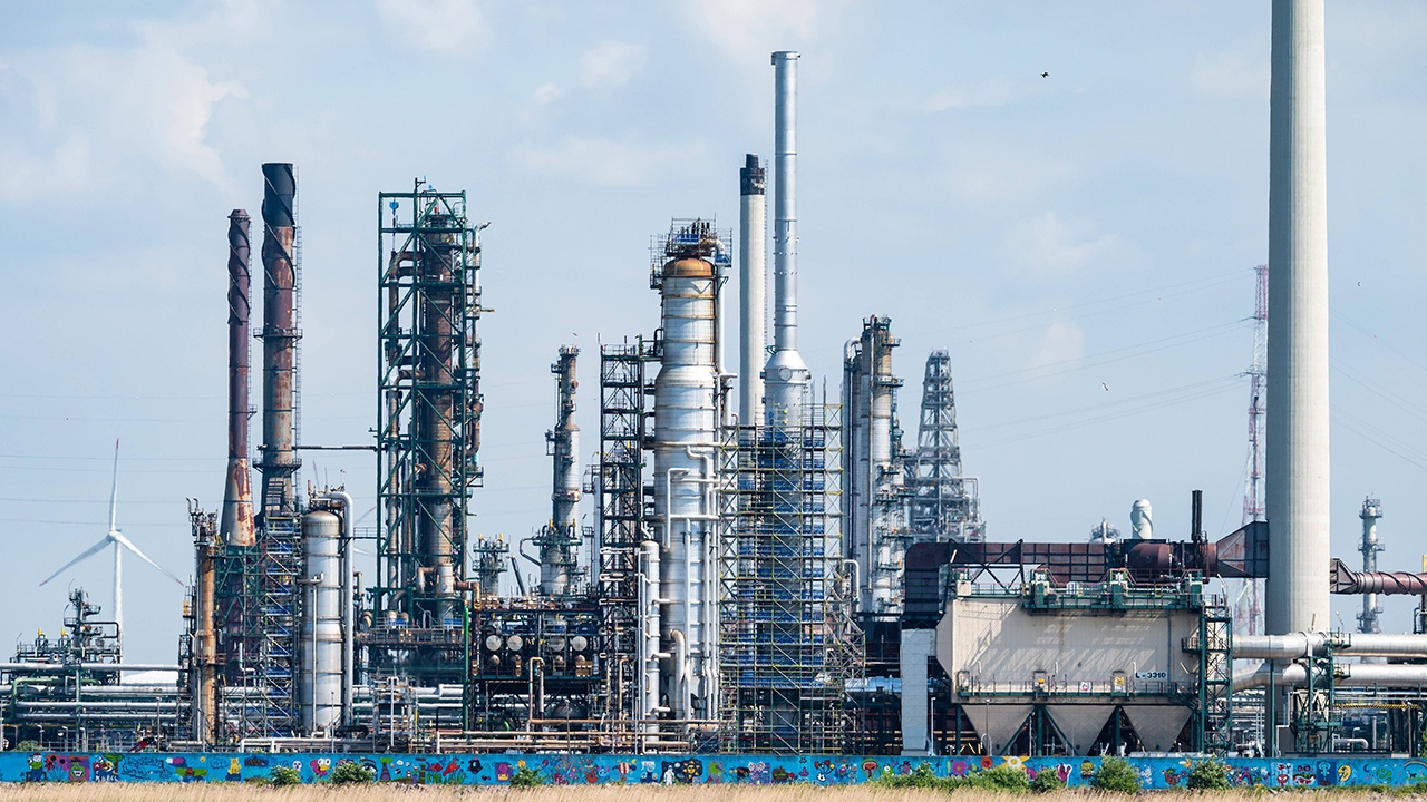 Bloomberg: в США допустили отмену закона Джонса для стабилизации цен на нефть