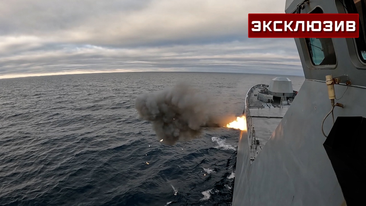 «Адмирал Головко» отработал поиск и уничтожение АПЛ в Баренцевом море