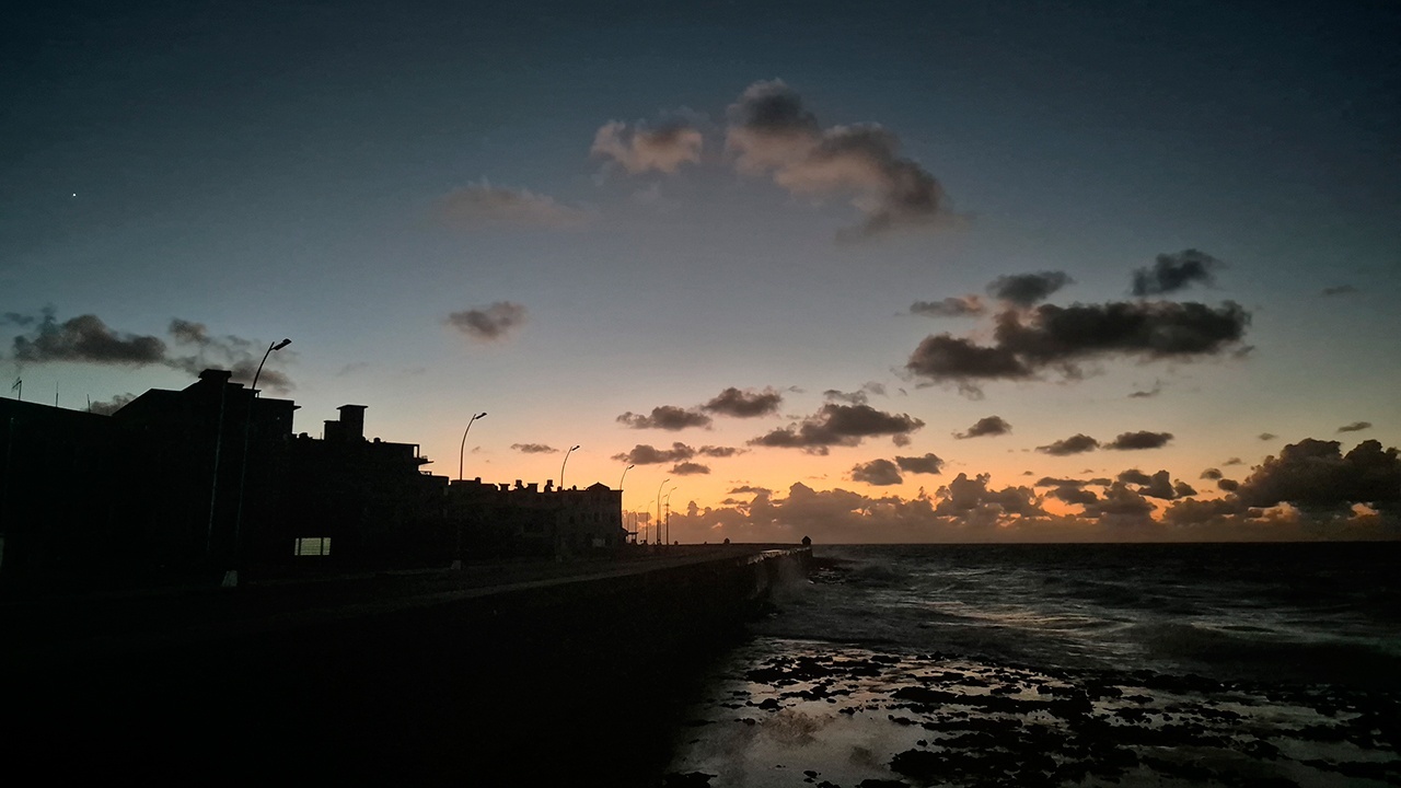 На Кубе полностью отключилась национальная энергосистема