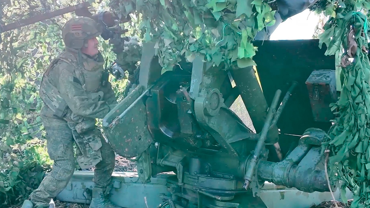 «Чем хуже погода - тем лучше»: артиллеристы рассказали о боях в зоне СВО