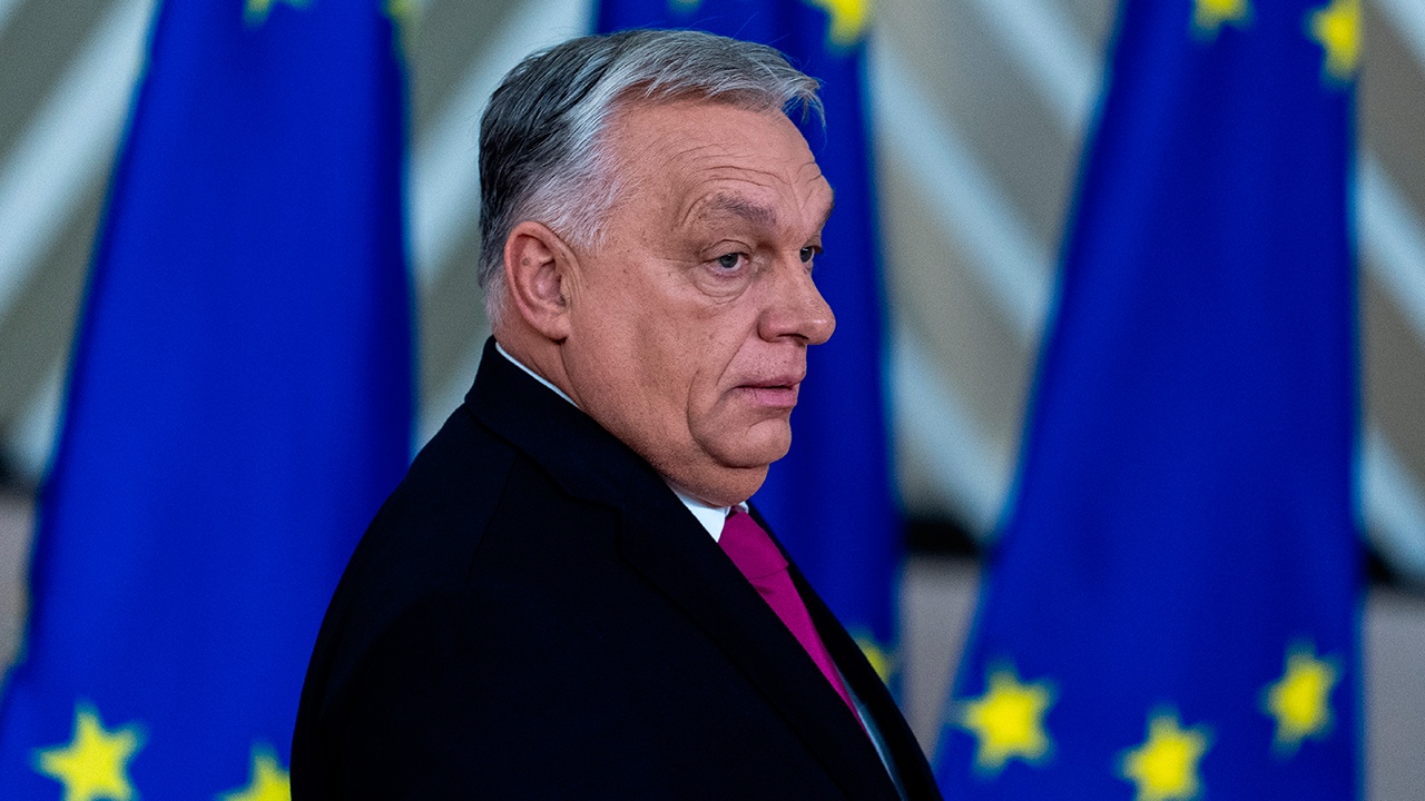 ЕС ищет варианты наказать Орбана за отказ одобрить кредит Украине