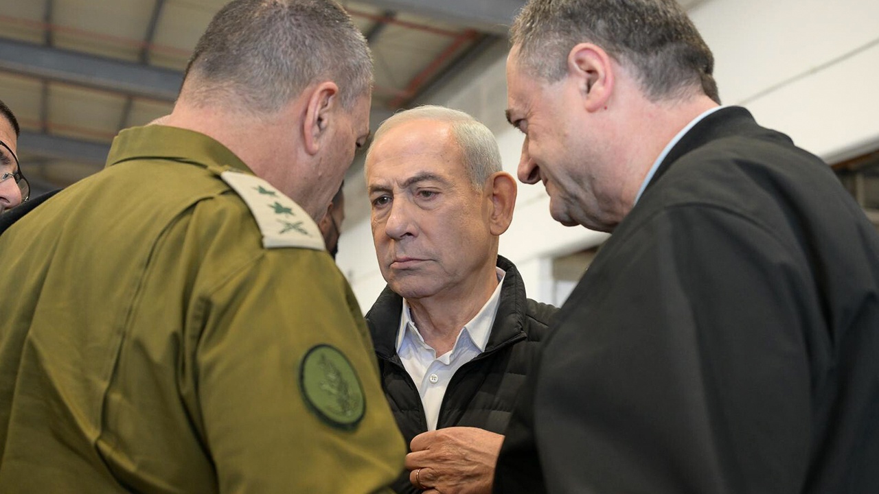 Глава МО Израиля: армии разрешено убивать любого иранского чиновника