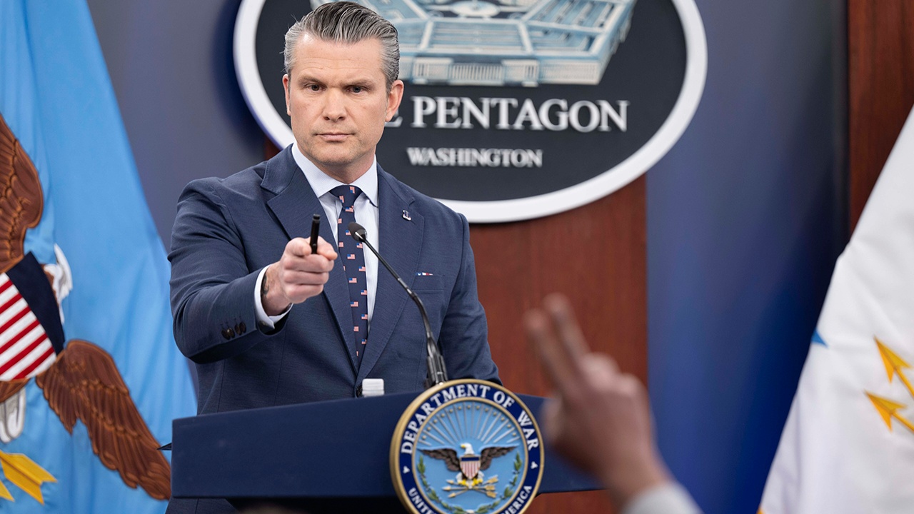 Хегсет призвал «неблагодарных союзников» в ЕС сказать спасибо Трампу