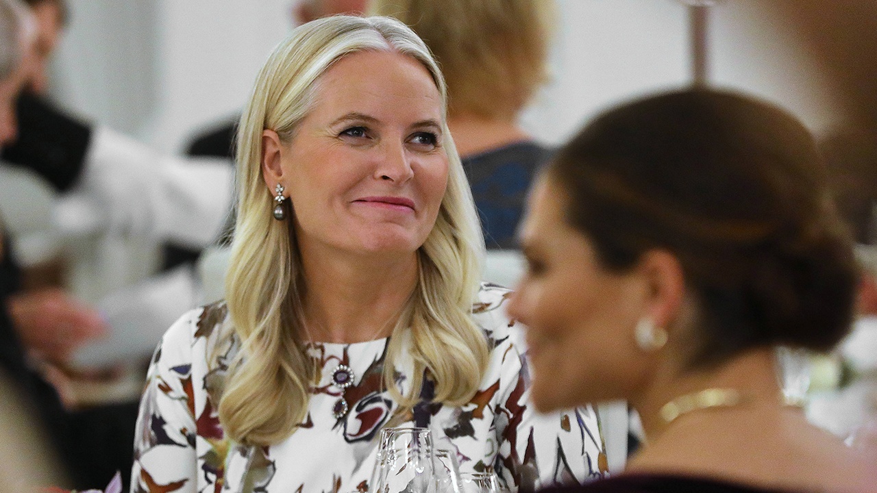 Кронпринцесса Норвегии заявила, что Эпштейн манипулировал ею