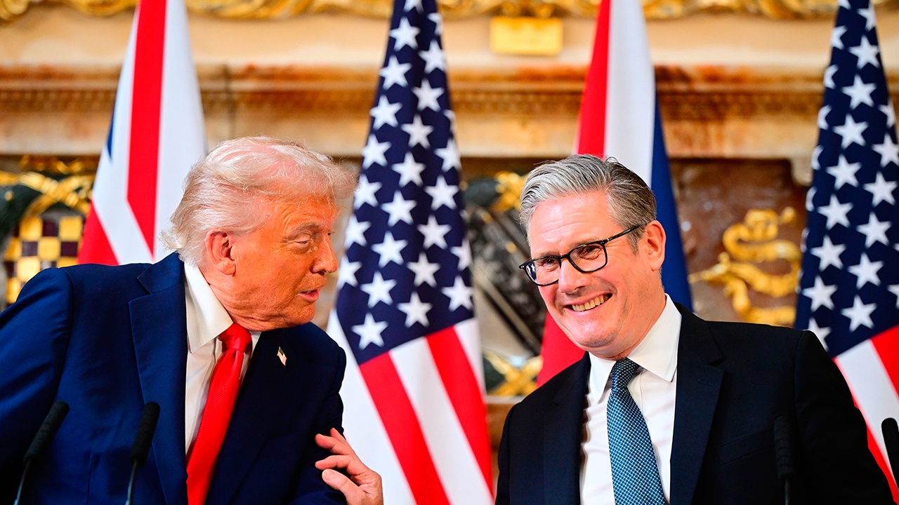 Британский кабмин разрешил США использовать свои авиабазы