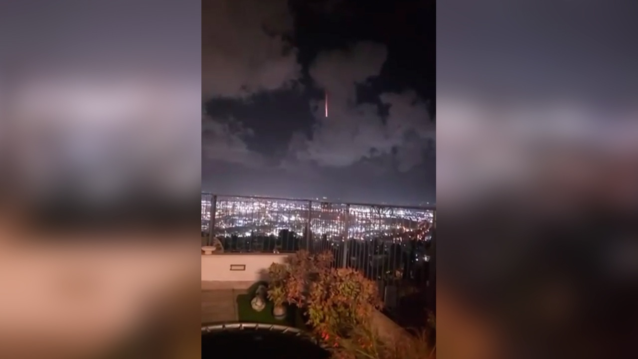 Иран за час провел четыре волны ракетных атак по Израилю