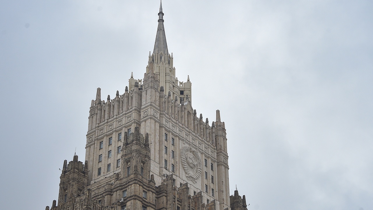 МИД РФ ожидает, что США отменят чрезмерные визовые требования к россиянам