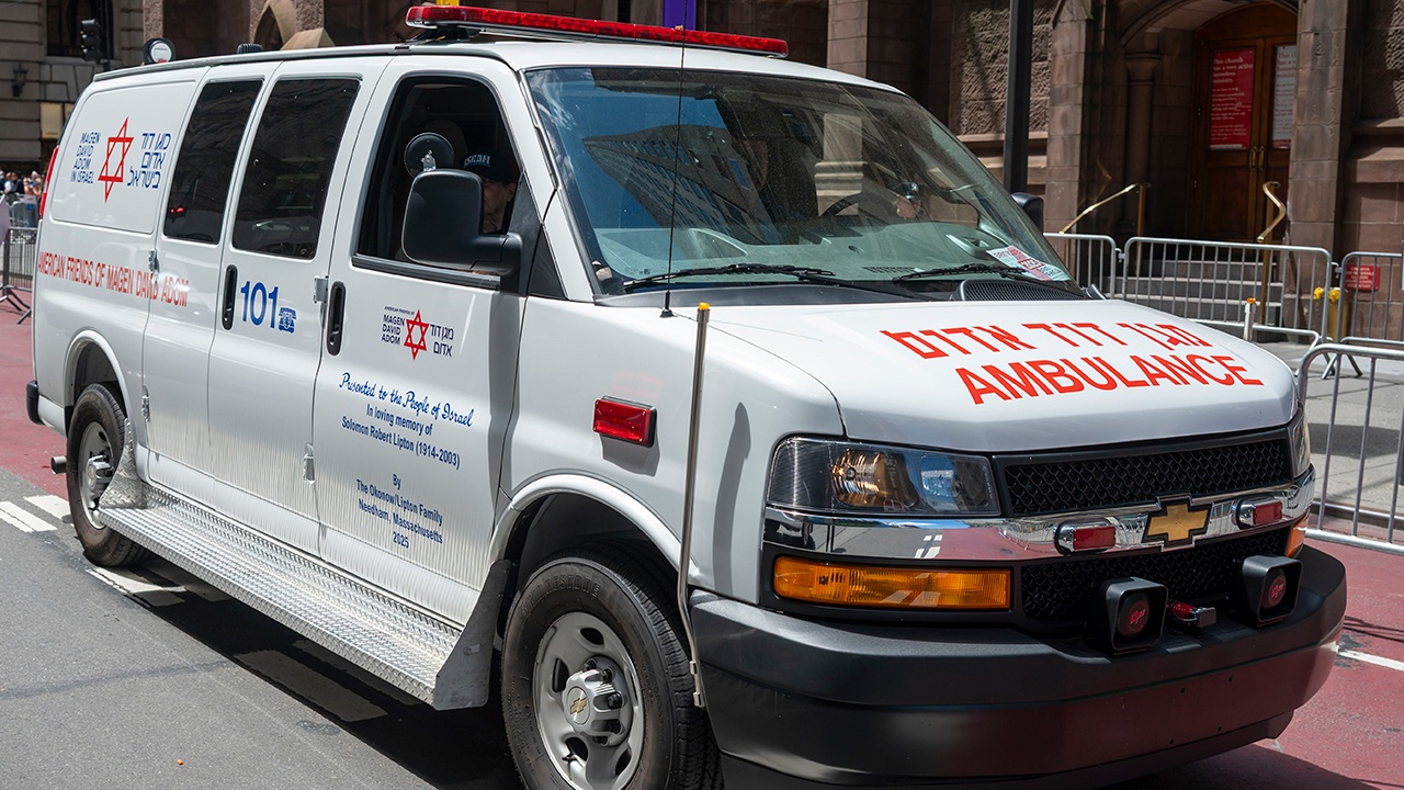 В Израиле заявили, что при ракетном обстреле Арада пострадали 64 человека