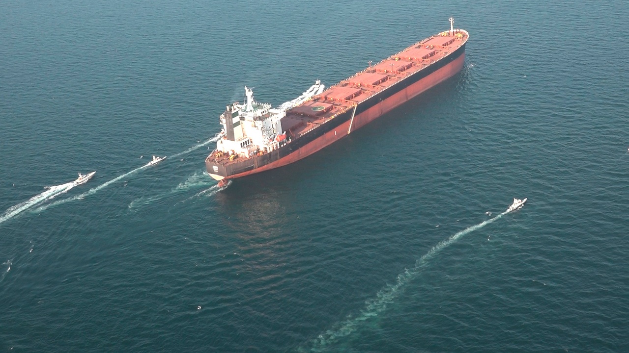 В Иране заявили, что Ормузский пролив открыт для всех, кроме врагов