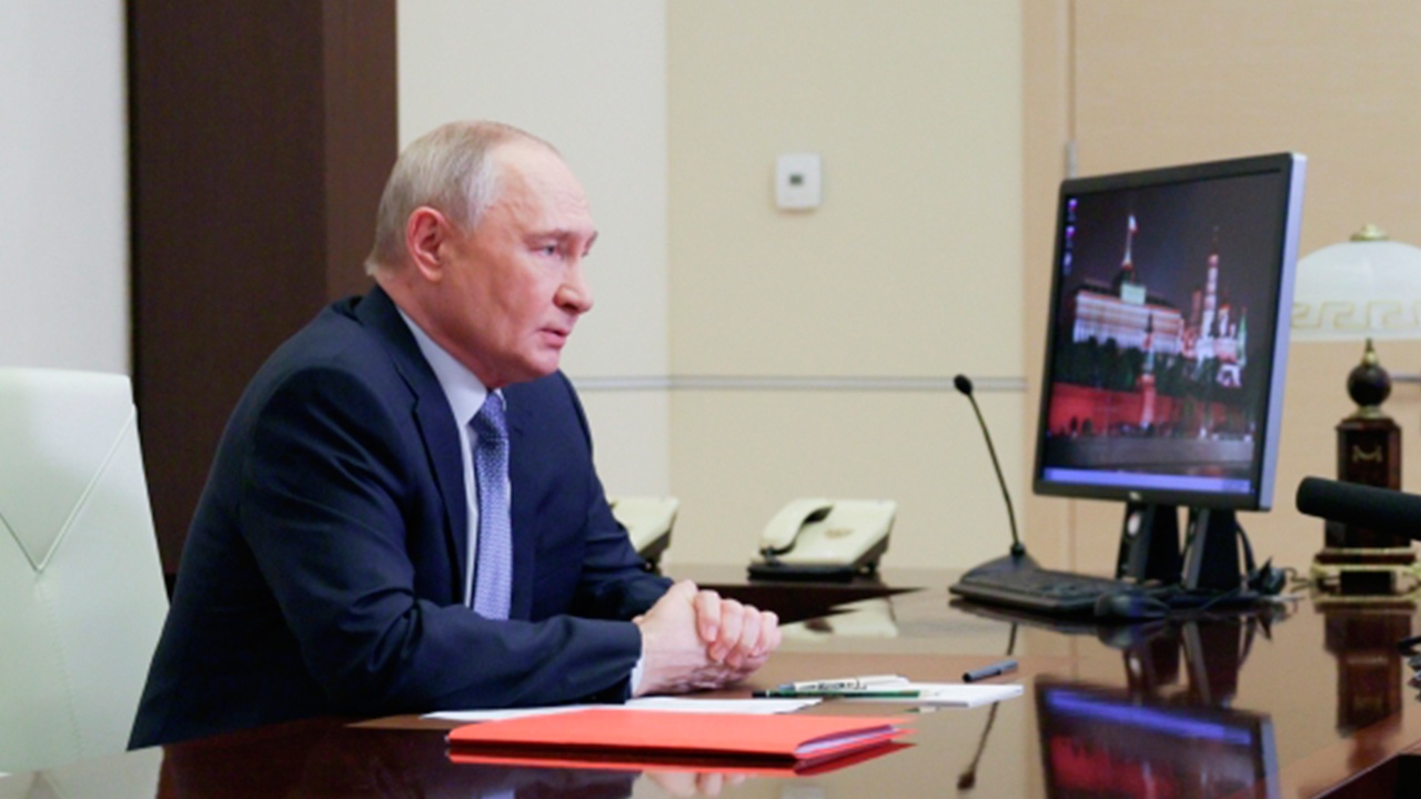 Путин поставил задачу вернуться к устойчивому экономическому росту