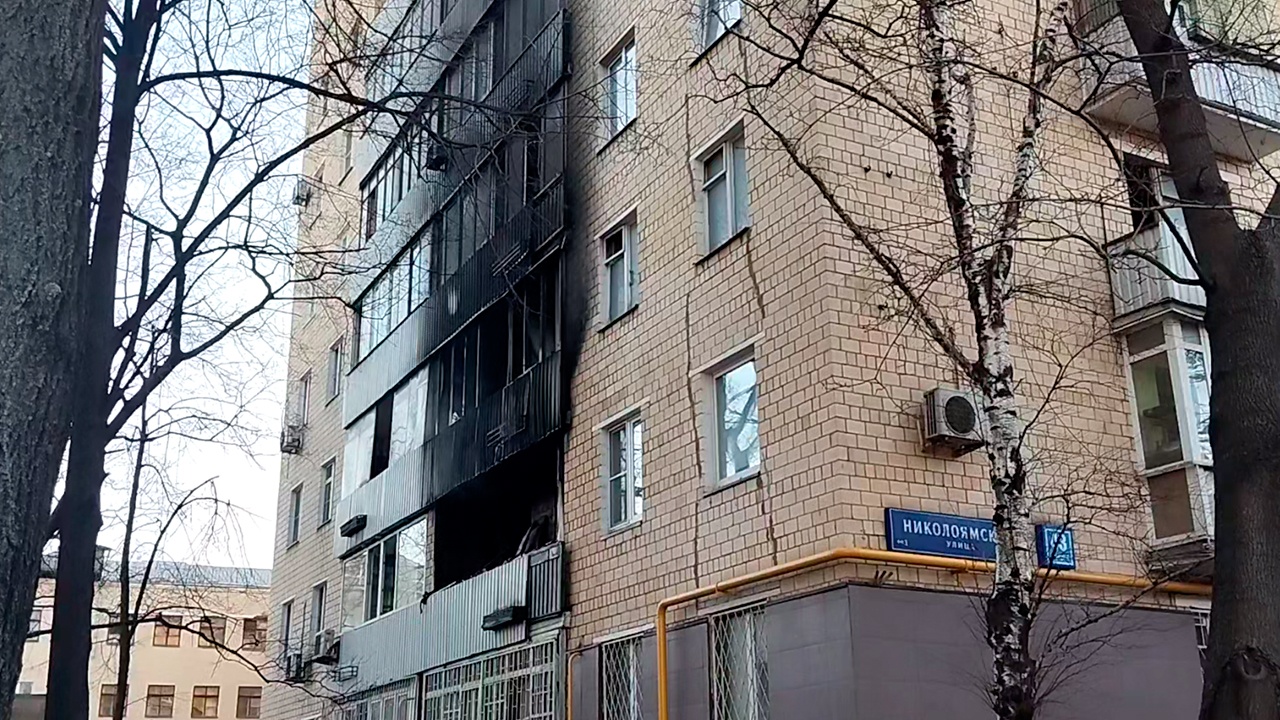 Число жертв пожара в центре Москвы увеличилось до четырех 