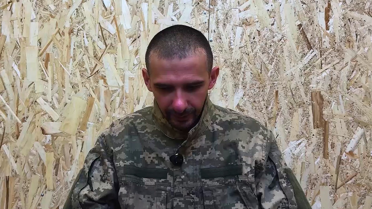 Боевик ВСУ попал в плен при попытке взять противодроновую сетку