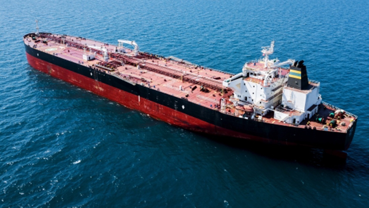 На Филиппины прибыл первый за пять лет танкер с нефтью из России