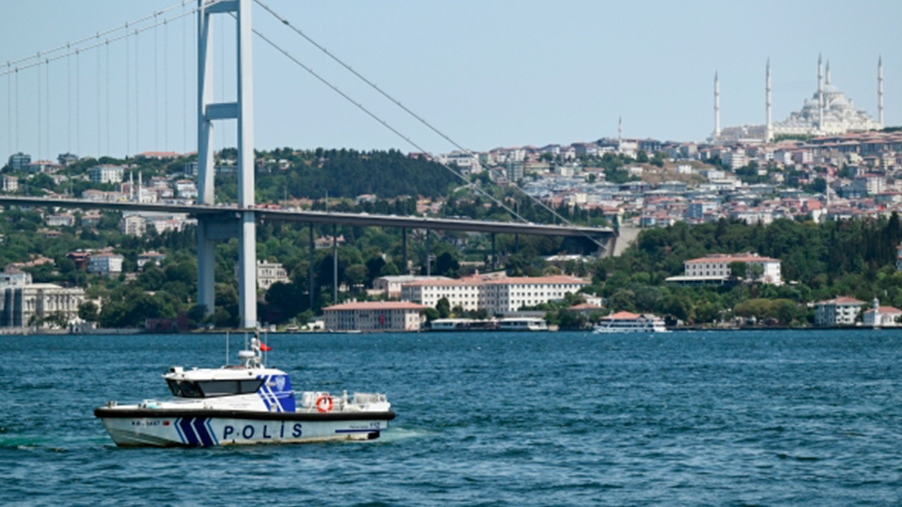 Беспилотный катер атаковал нефтяной танкер у берегов Турции