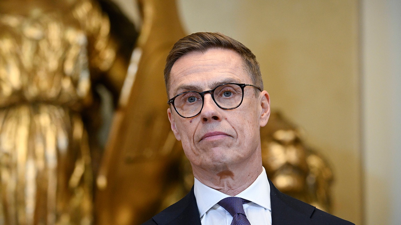 Стубб заявил о расколе в НАТО на либеральный Север и союзников США