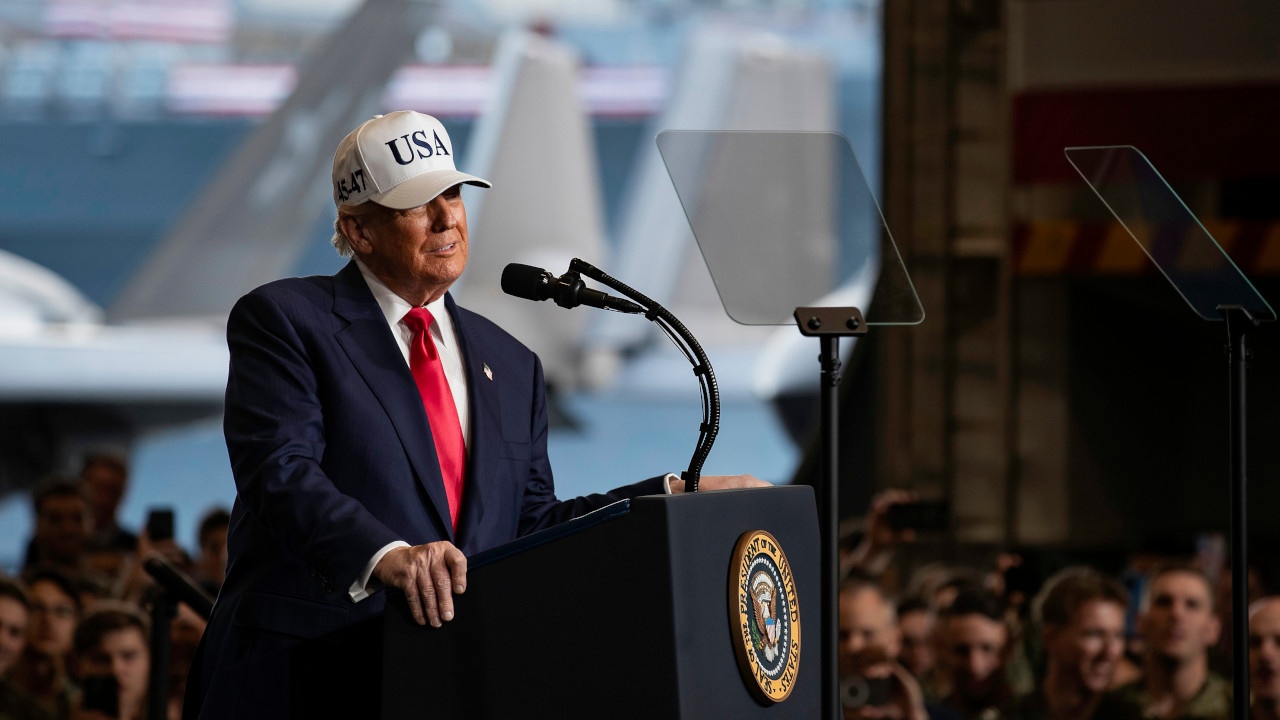 Трамп приостановил удары по иранским энергообъектам до 6 апреля