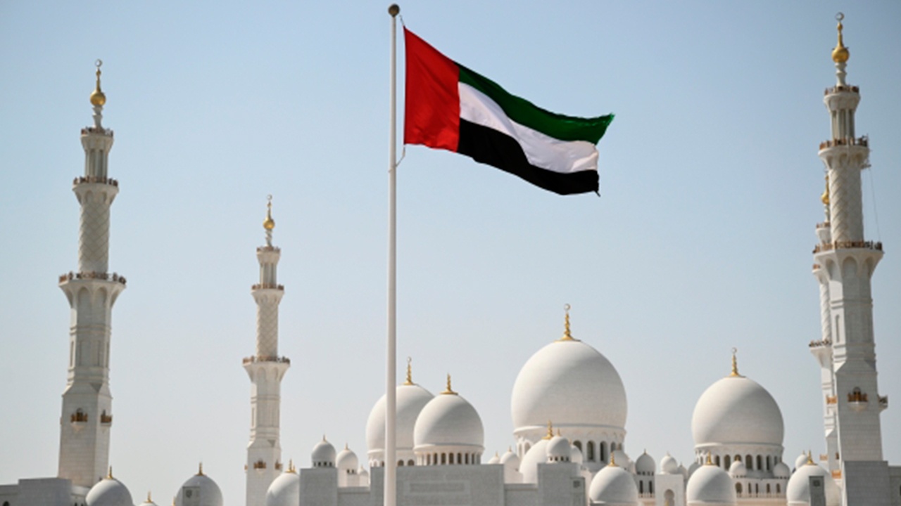 Tehran Times: ОАЭ аннулировали ВНЖ для всех иранцев