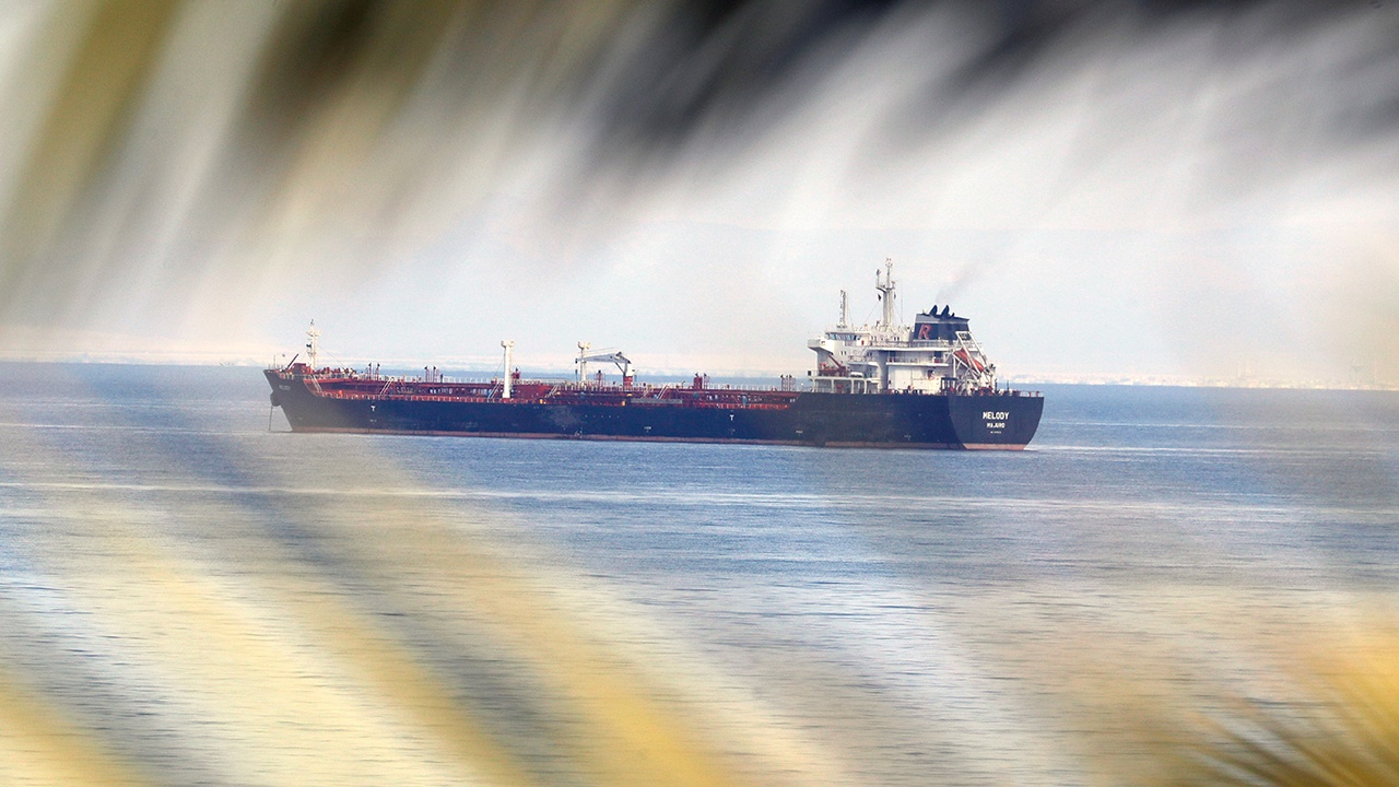 Российский танкер с гуманитарным грузом 100 тысяч тонн нефти прибыл на Кубу