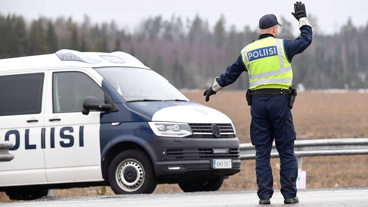 Глава МИД Финляндии посетовала на испорченное воскресенье из-за дронов ВСУ