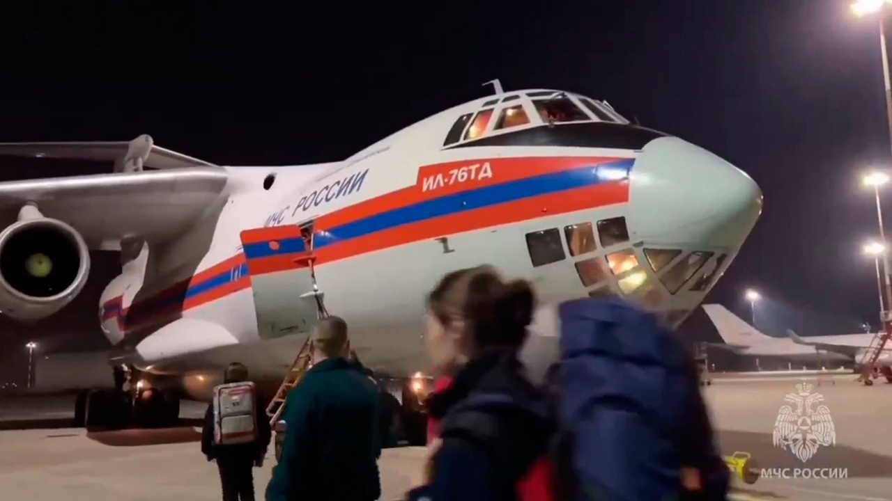 Самолет МЧС забрал из Нижнекамска 10 пострадавших на предприятии