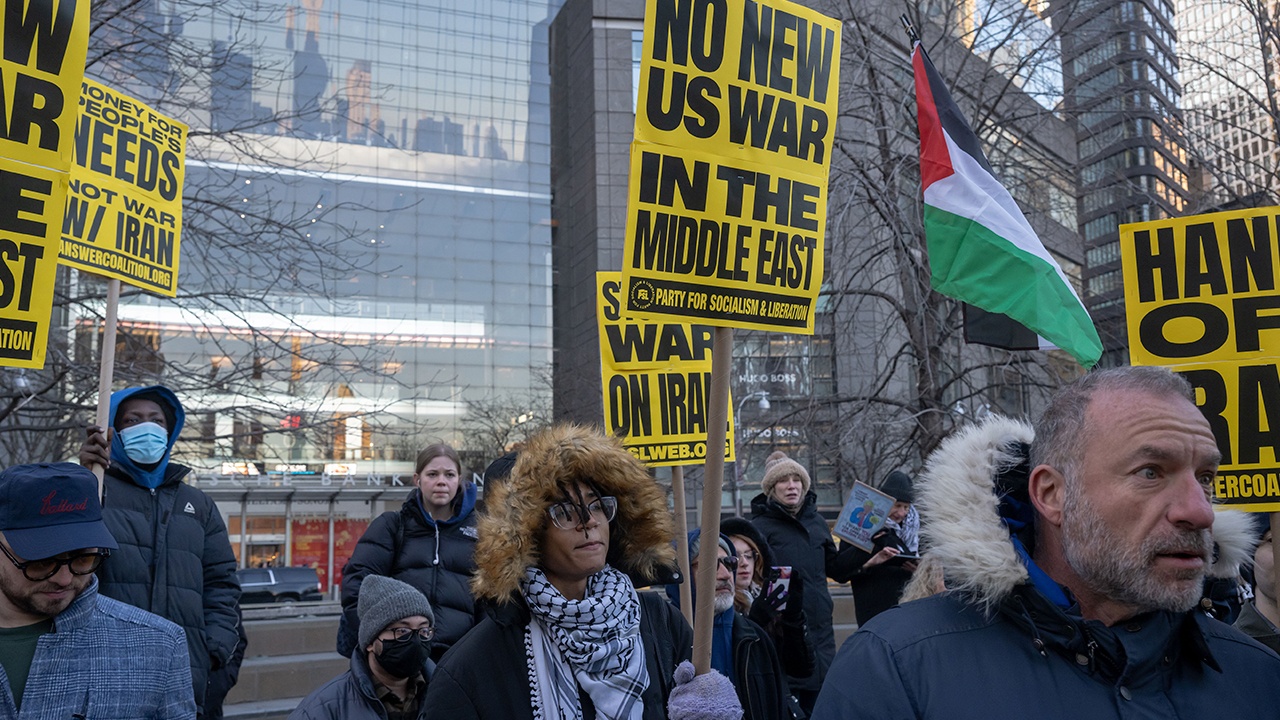 Reuters: две трети американцев выступают за окончание войны с Ираном