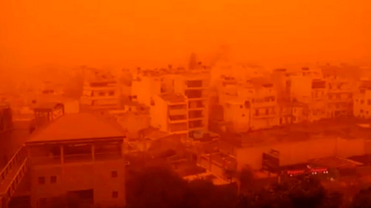 На Крите пыльная буря из Сахары окрасила небо в красно-оранжевый цвет