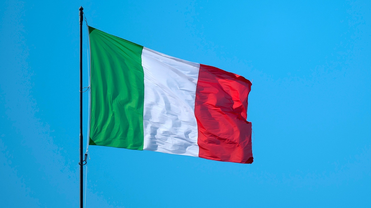 Первые топливные ограничения ввели в 4 аэропортах Италии