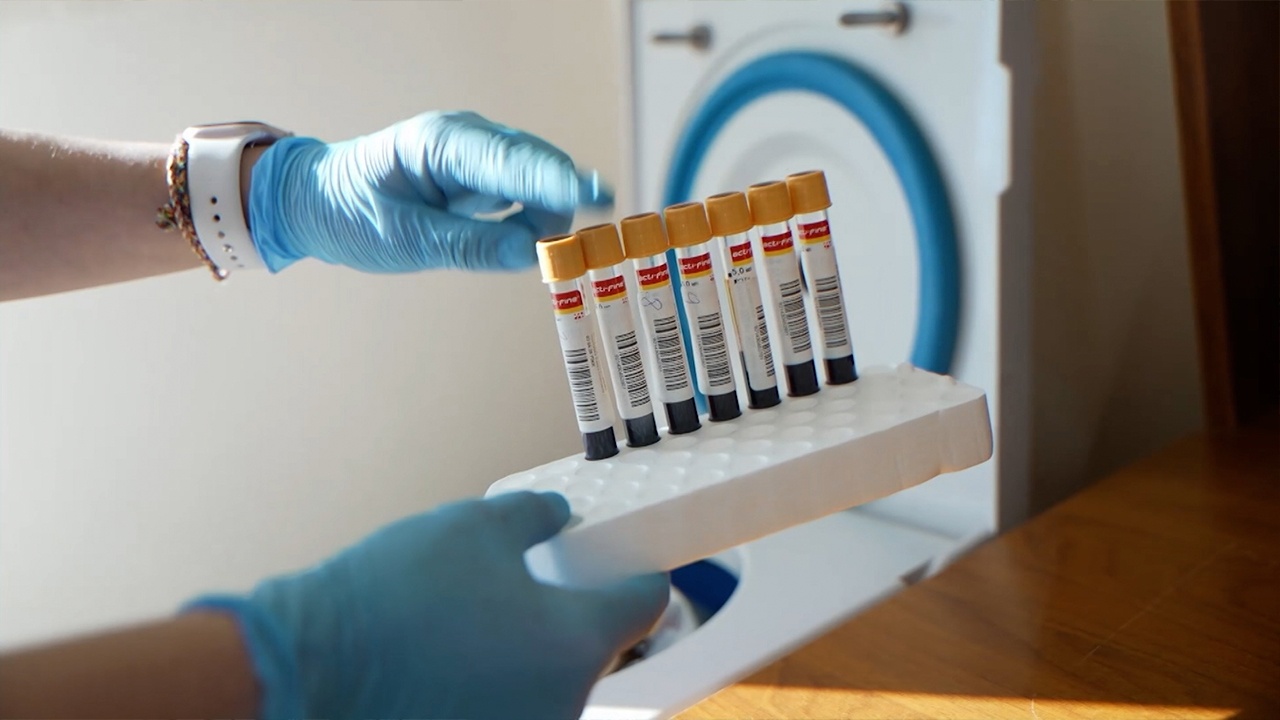 В День оленевода направляющиеся в тундру ненцы прошли «арктический медосмотр»