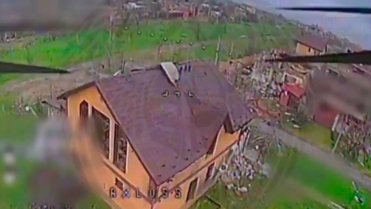 Дроны уничтожили технику и пункты дислокации ВСУ в зоне спецоперации