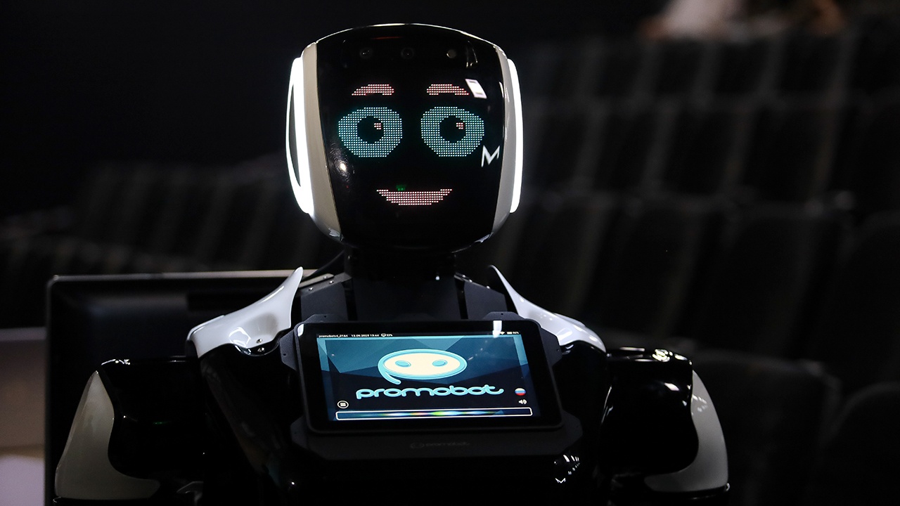 Путин: к 2030 году ИИ должен применяться в России во всех областях