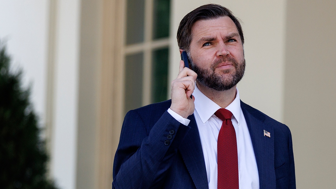 Вэнс, Кушнер и Уиткофф прибыли в Исламабад на переговоры с Ираном