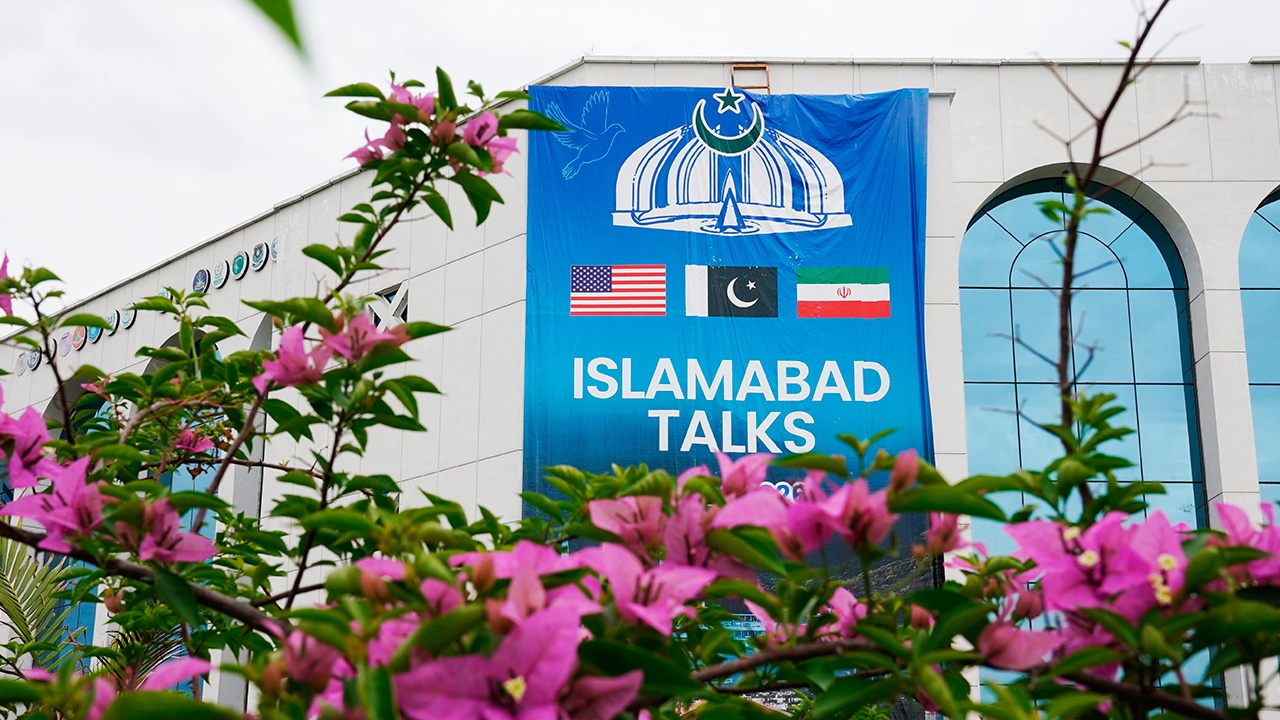 FT: переговоры США и Ирана по Ормузскому проливу зашли в тупик