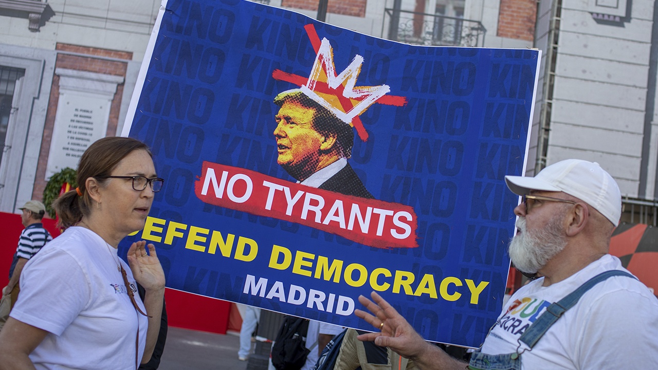 Трамп пригрозил разорвать отношения с Испанией из-за несогласия с США