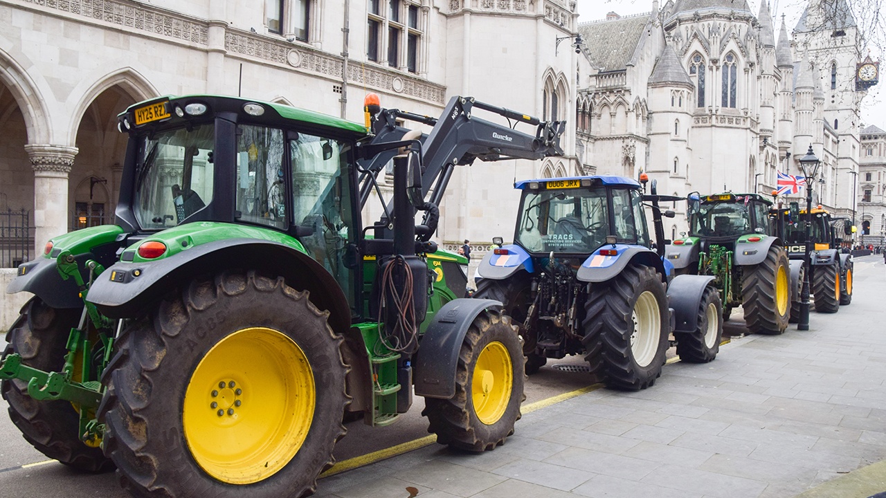 Дмитриев: Европа «дрожит» из-за кризиса в аграрном секторе 