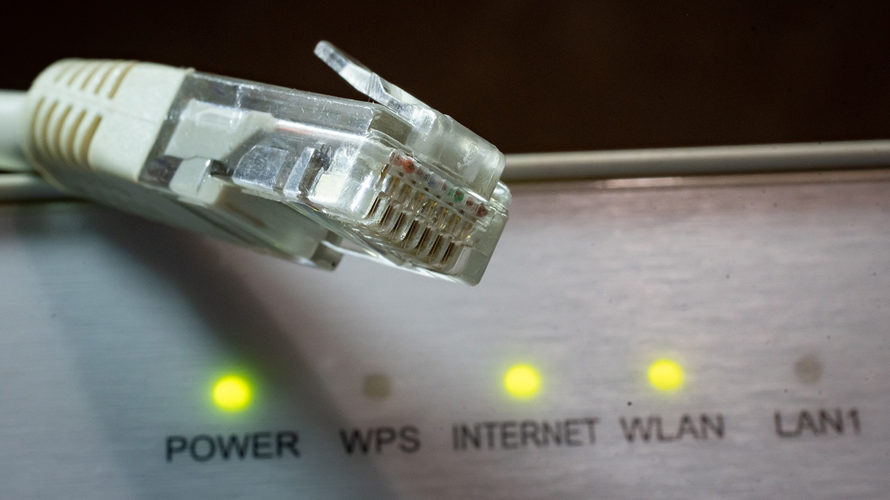 Кремль объяснил блокировки мессенджеров и ограничения Интернета