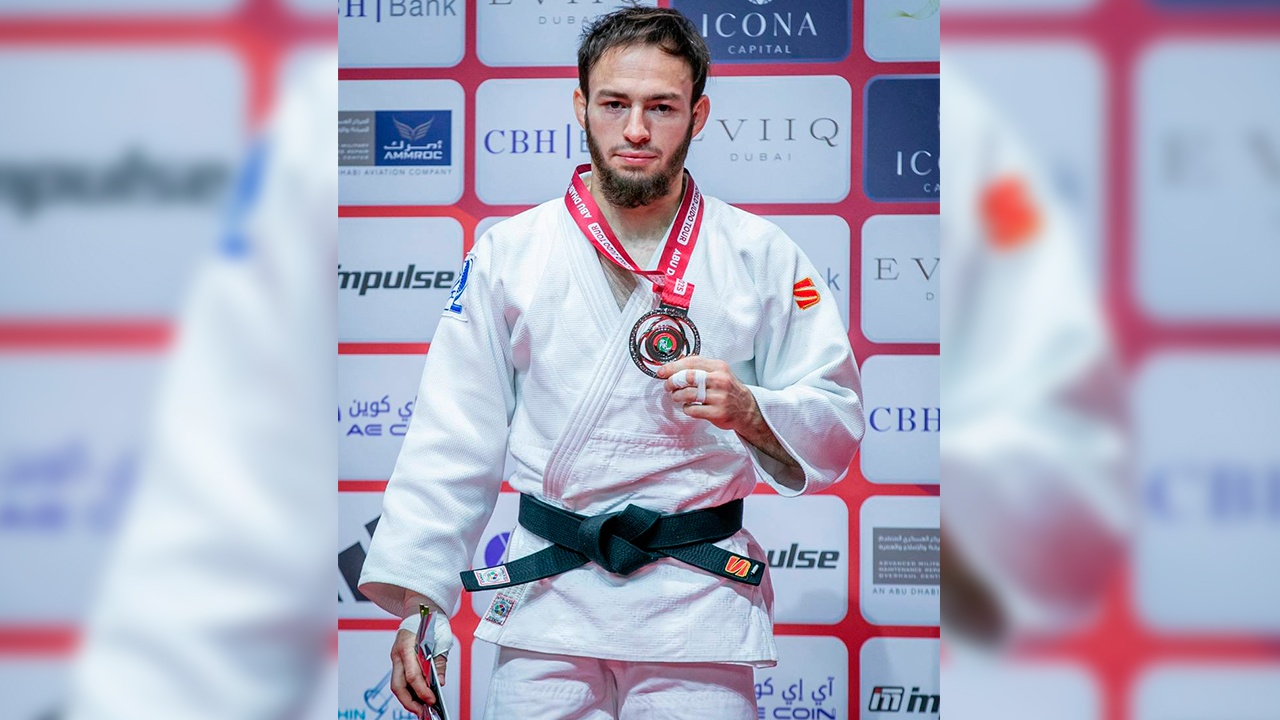Российский дзюдоист Чопанов завоевал золото чемпионата Европы