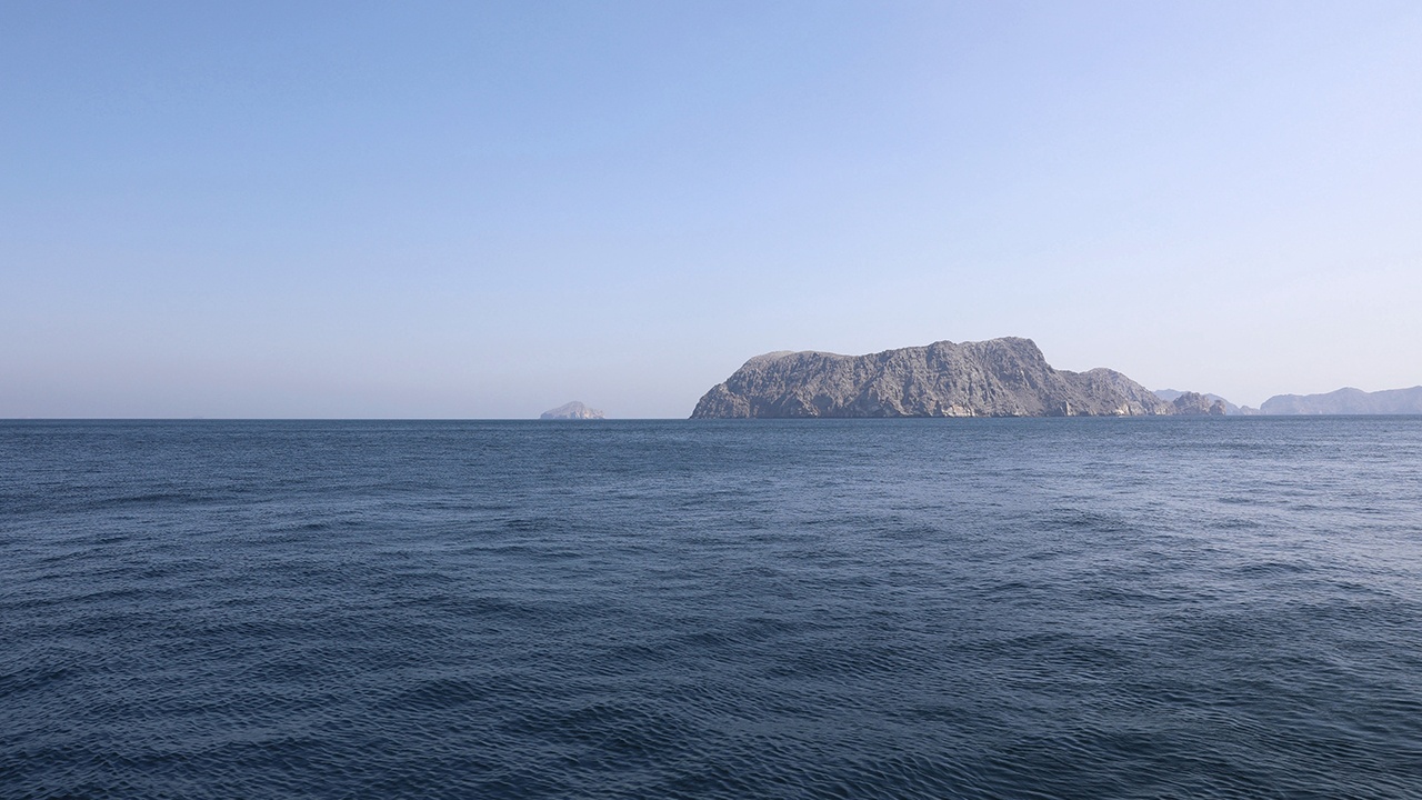 Bloomberg: судовладельцы с недоверием отнеслись к временному открытию Ормуза