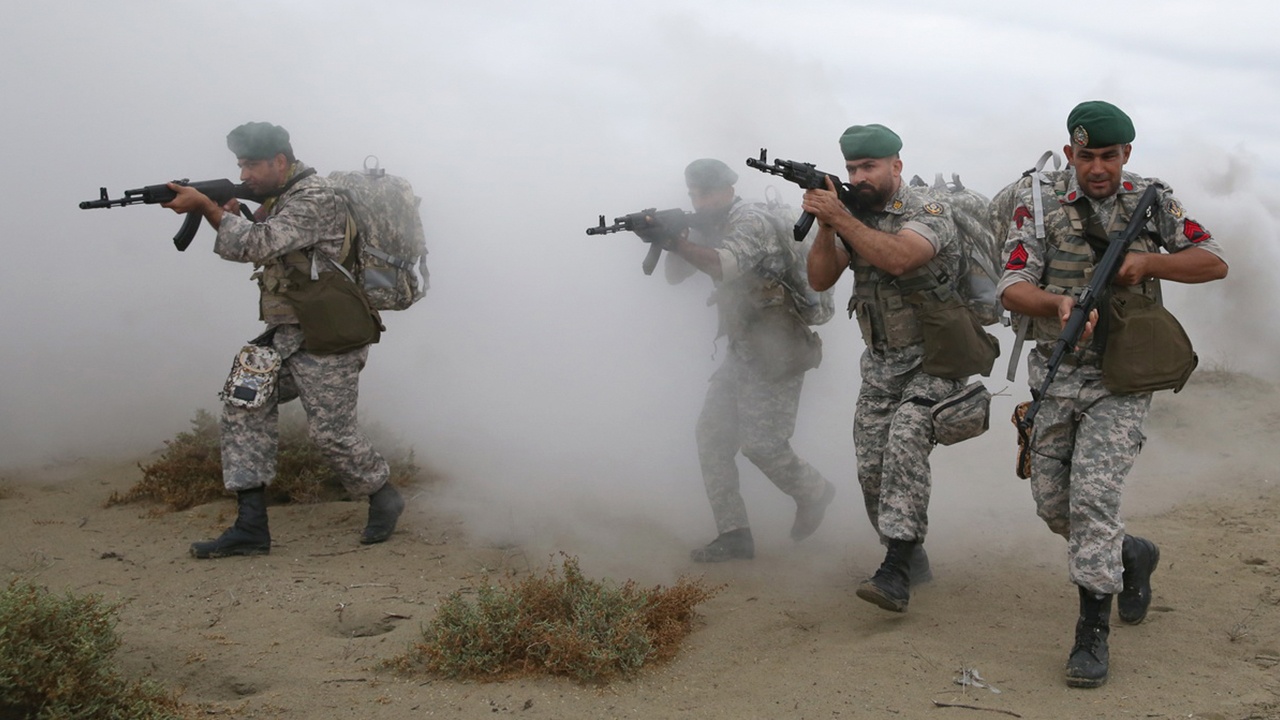 Хаменеи заявил о готовности Ирана нанести новое поражение своим врагам
