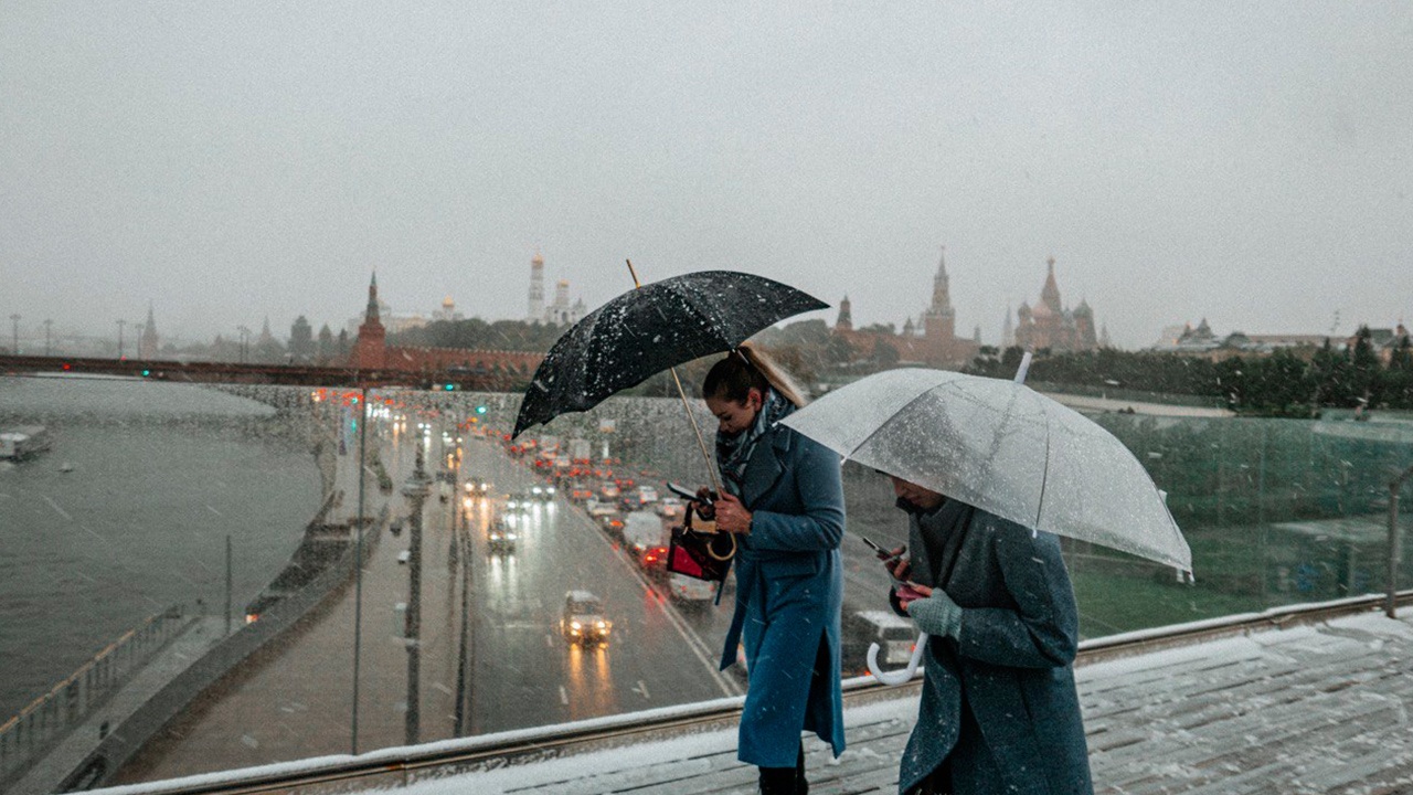 В Москве и Подмосковье объявили желтый уровень погодной опасности