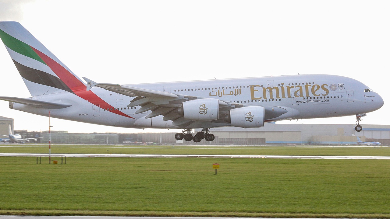 Российским авиакомпаниям снова разрешили летать в ОАЭ и через Иран