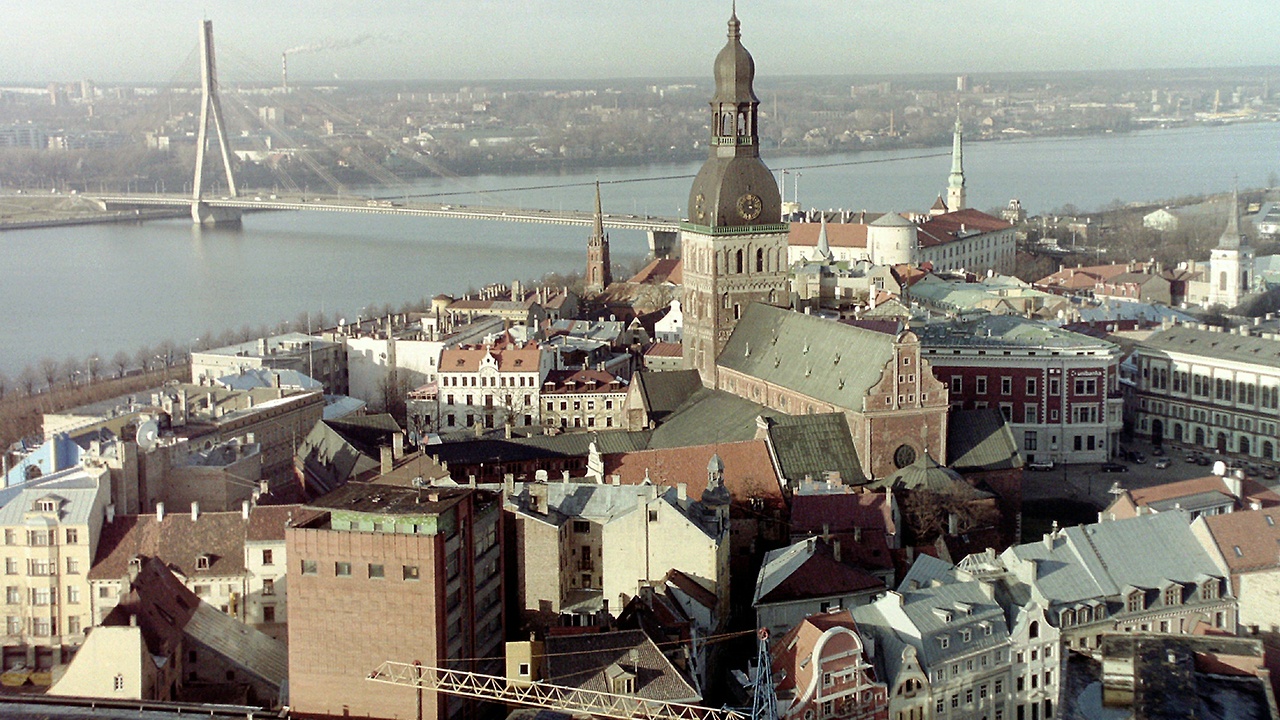 В школах Латвии запретили ученикам говорить на русском языке на переменах