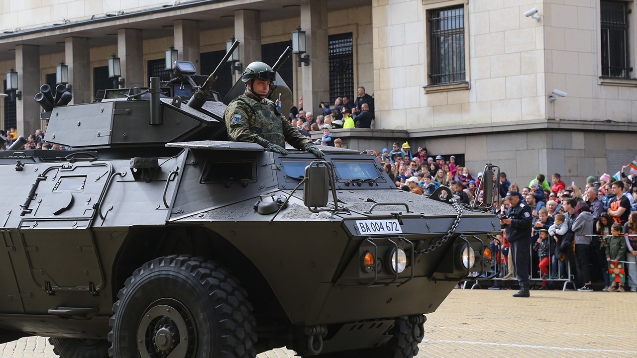 Euractiv: Болгария может перестать поставлять оружие Киеву из-за победы Радева