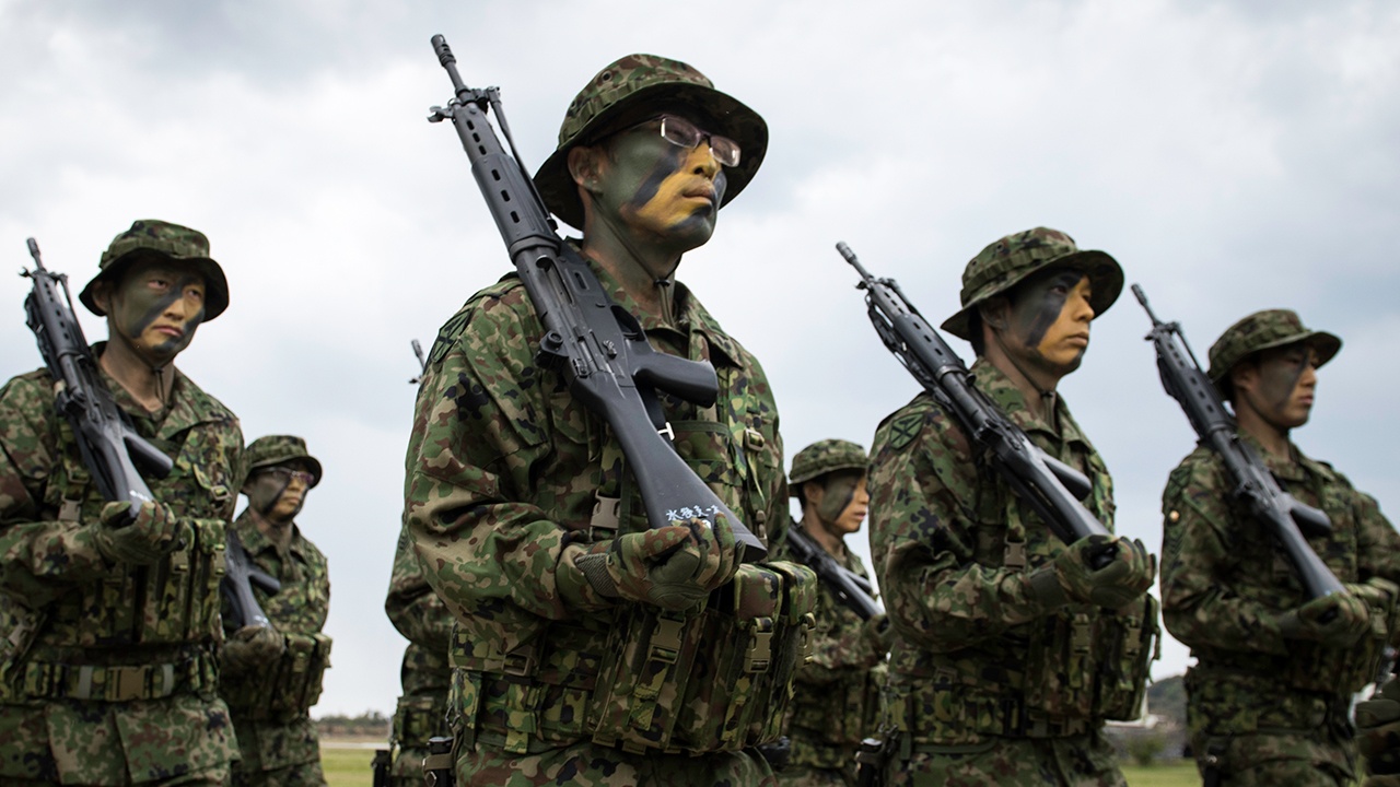 Япония отменила ограничения на экспорт оружия 