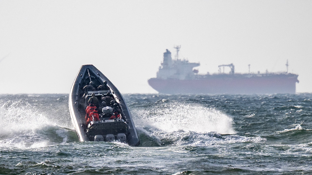 Посол Ирана: Тегеран предусмотрел исключение для РФ по оплате за проход пролива