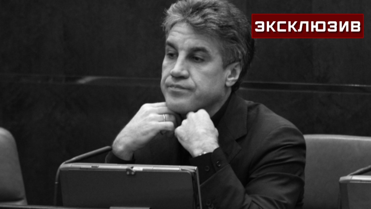 Шахназаров отметил роль Пиманова в развитии телеканала «Звезда»