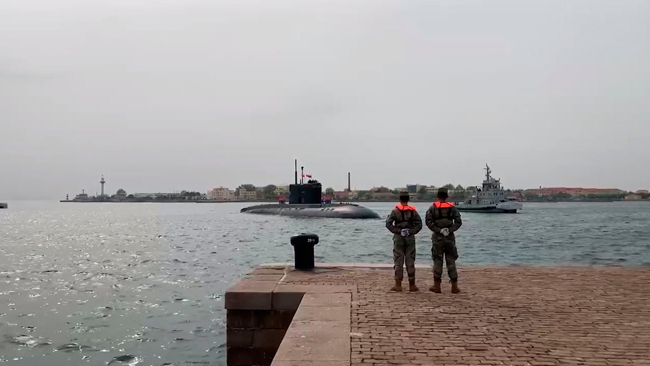 Отряд кораблей Тихоокеанского флота зашел в порт Циндао в КНР