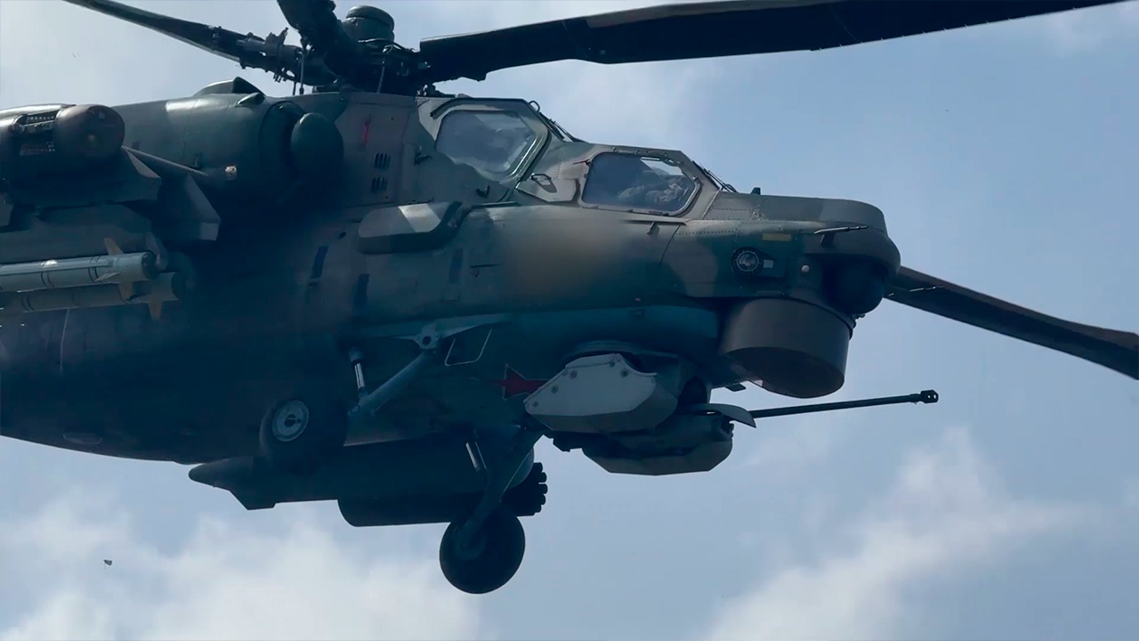 Экипаж Ми-28НМ поразил пункт временной дислокации врага в зоне СВО