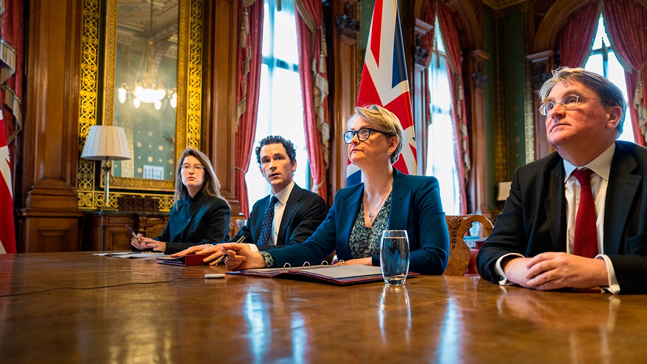 Британский МИД отозвал аккредитацию российского дипломата