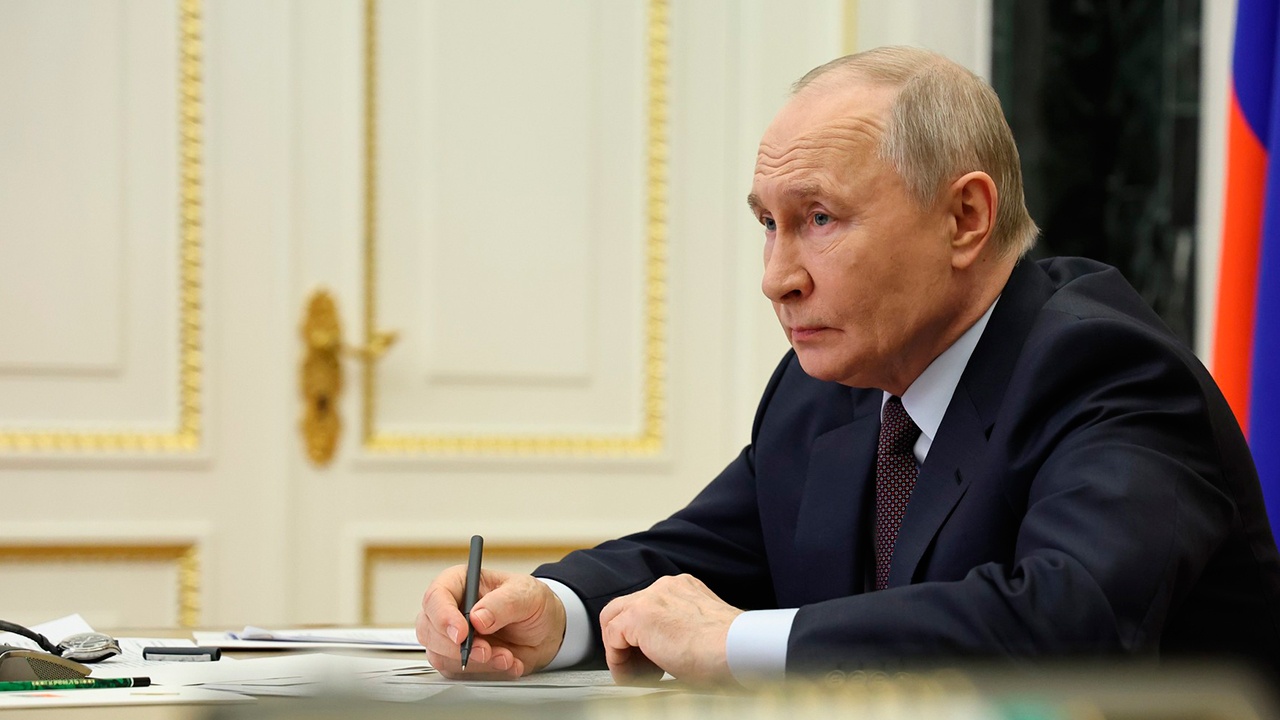 Путин вчера несколько раз получал доклады по ситуации в Туапсе