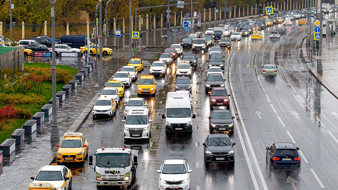 В Минтрансе сочли ненужным снижение нештрафуемого порога скорости